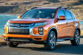 [ẢNH] Mitsubishi Outlander 2021 ra mắt với hàng loạt công nghệ an toàn