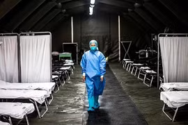 115.000 nhân viên y tế trên thế giới đã tử vong vì dịch Covid-19