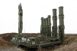 Nga triển khai S-300V4 đến trực chiến tại đảo tranh chấp với Nhật Bản