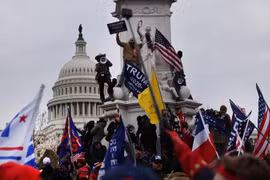 Hàng loạt bang của Mỹ tuyên bố tình trạng khẩn cấp