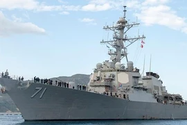 Mỹ triển khai cùng lúc 2 tàu chiến tới biển Đen