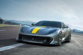 [ẢNH] Siêu xe Ferrari 812 Competizione được bán sạch chỉ trong vài ngày