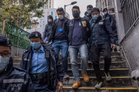 Chính quyền Hong Kong bắt giữ 53 nhà hoạt động theo luật an ninh mới