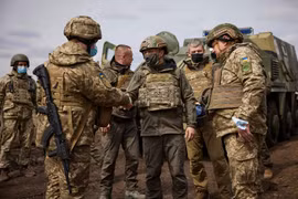 Ukraine đề nghị Mỹ kéo dài chương trình huấn luyện quân đội