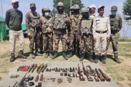 Quân đội Myanmar thu giữ một lượng lớn vũ khí trái phép