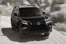 [ẢNH] Lexus GX 460 bổ sung phiên bản đặc biệt Black Line Edition