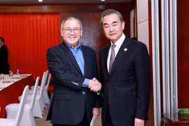 Trung Quốc hứa tặng Philippines 500.000 liều vaccine chống Covid-19