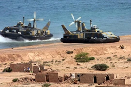 Iran chuẩn bị biên chế tàu đổ bộ đệm khí hoàn toàn mới