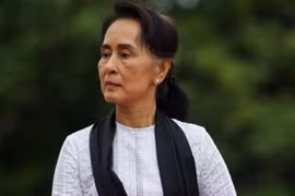 Bà Aung San Suu Kyi có thể phải hầu tòa mà không có luật sư
