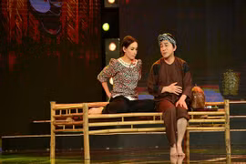 Phi Nhung tiếp tục sánh đôi cùng "con rồng vàng cải lương" Kim Tử Long