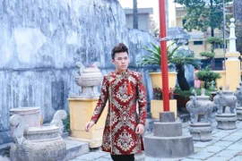 Họa sĩ Phạm Hồng Minh ra mắt MV Tết Sài thành