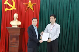 Nhân viên lái xe sân bay trả lại túi hành lý hơn nửa tỷ đồng