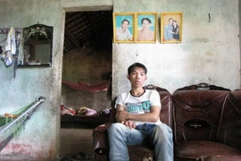 Bị "vàng tặc" bắt cóc đưa vào rừng sâu làm nô lệ