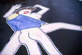 Đi mua dâm để chứng minh... mình không sợ vợ