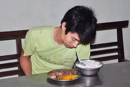 Lê Văn Luyện trệu trạo nuốt... cơm tù!