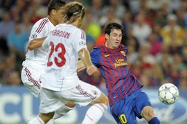 Barcelona đánh rơi chiến thắng trong tiếc nuối