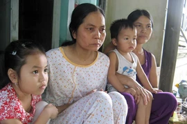 Bỗng nhiên cô bé 12 tuổi biến thành bà già