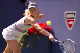 Sharapova bị loại cay đắng
