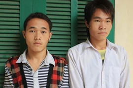 Bắt 2 đối tượng buôn người qua biên giới