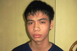 Thiếu tiền, dùng kéo đi cướp giữa ban ngày 