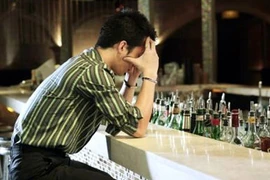 Bị nữ giám đốc ép quan hệ tình dục - phải làm sao?