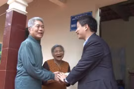 Báo ANTĐ trao tặng 2 nhà tình nghĩa tại Hưng Yên