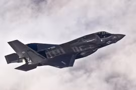 Súng máy trên tiêm kích tàng hình F-35 “bất lực” cho tới năm 2019