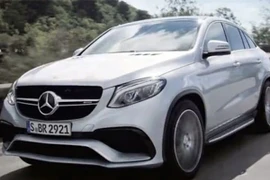 Mercedes-AMG hé lộ hình ảnh của GLE 63 AMG Coupe 