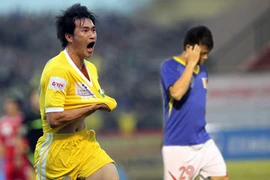 Niềm vui Công Vinh - nỗi buồn Văn Quyến