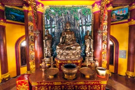 Chuẩn bị đại lễ khánh thành Bảo tháp Đại bi, khai ấn Phật ngọc