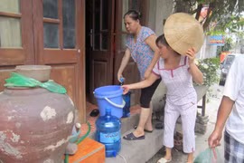 Khát khô giữa ngày nắng nóng kinh người