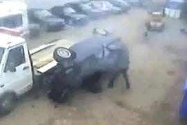 Dở khóc, dở cười những tình huống vận chuyển xe ô tô