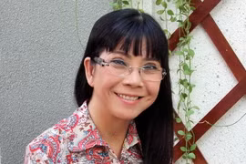 Ca sĩ Ánh Tuyết lần đầu kết hợp với ban nhạc Anh Em