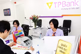Ngân hàng Tiên Phong nhận bằng khen về thành tích tái cơ cấu