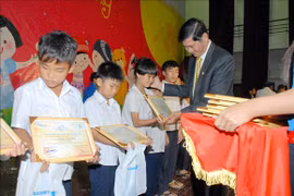 Bảo Việt Nhân thọ hỗ trợ trẻ em nghèo