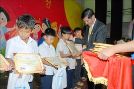 Bảo Việt Nhân thọ hỗ trợ trẻ em nghèo