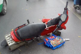 Vừa tập thể dục xong thì bị xe máy tông ngất xỉu