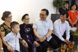 Hà Nội dành hơn 103,8 tỷ đồng chăm lo, tặng quà người có công