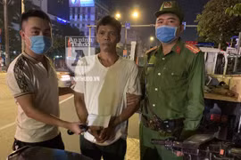 [Clip] Lợi dụng dịch Covid-19 dùng chiêu 'độc' giấu ma tuý, đối tượng không thoát chốt 141