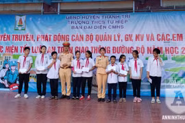 Đội CSGT số 14: Phối hợp tuyên truyền về TT, ATGT cho trên 1.600 giáo viên, học sinh quận Hoàng Mai