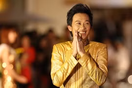 NSƯT Hoài Linh đạt nút bạc sau một năm lập "nhà riêng" trên Youtube