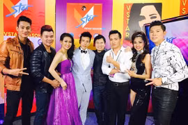 Siêu mẫu Lê Trung Cương bí mật sang Mỹ thi hát