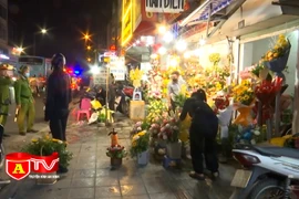 Xử lý vi phạm chiếm dụng vỉa hè để kinh doanh