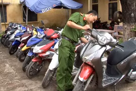 Công an quận Tây Hồ tìm chủ sở hữu xe máy