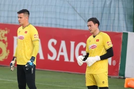 Thủ môn Đặng Văn Lâm nói gì về sự cạnh tranh với Nguyễn Filip?