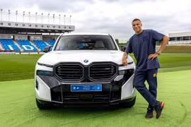 Mbappe được tặng siêu xe ở Madrid