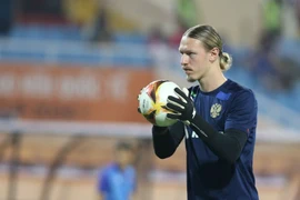 Thủ môn đắt giá của PSG 'mất hút' trên sân Mỹ Đình