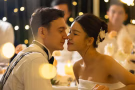 Bộ ảnh cưới lung linh của thủ môn Đặng Văn Lâm và cô dâu Yến Xuân