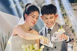 Nguyễn Phong Hồng Duy cưới con gái đại gia ngành cao su