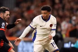 Sancho được người MU nhắn nhủ sau màn ra mắt ấn tượng ở Chelsea